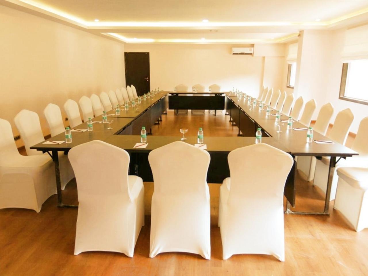 Hotel Central Park Manipal Zewnętrze zdjęcie